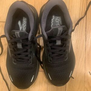 Brooks great condition ghost 14
